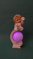 Śliczna, podświetlana figurka aniołka, brokatowa