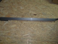 TRAFIC III LONG LISTWA MASKUJĄCA PROWADNICE PRAWA 828940781R