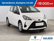 Toyota Yaris 1.5 Hybrid, Salon Polska