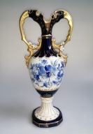 AMFORA PORCELANOWA, WAZON DEKORACYJNY CZECHOSŁOWACJA ROYAL DUX