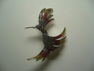 PIĘKNA EMALIOWANA BROSZKA PTAK KOLIBER MARKAZYTY