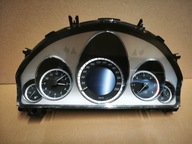 Licznik Mercedes E-Klasa W212 2012 Kolorowy A2129001614