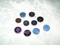 GUZIKI GRANATOWE I NIEBIES. , ŚRED. I MAŁE-10 SZT.