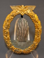 Odznaka Wojenna Trałowców Kriegsmarine Tombak (Buntmetall)Stan Bardzo Ładny