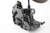 ZAMEK DRZWY LEWY PRZÓD 805017927R RENAULT CAPTUR I EUROPA