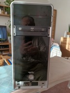 Komputer : procesor dwurdzeniowy 2,2 GHz, 4 GB RAM, 500 GB HDD