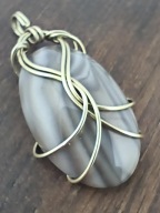 Krzemień pasiasty handmade – wisiorek wire wrapping stal – pudełko