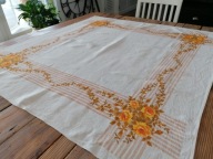 LNIANY OBRUS ŻÓŁTE PNĄCE RÓŻE 120 x 127