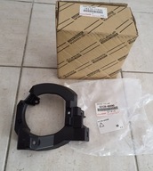 TOYOTA LAND CRUISER VIII 2017- RAMKA HALOGENU LEWA