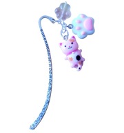 Zakładka do książki z kotem i kocimi łapkami