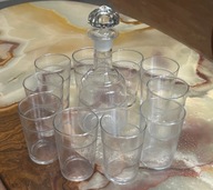 WIEKOWA KARAFKA ZE SZKLANKAMI 10 SZT SZLIFOWANE PASKI