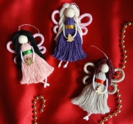 Aniołki - ozdoby choinkowe z makramy