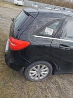 MERCEDES W246 B KLASA BŁOTNIK PRAWY TYŁ TYLNY 696