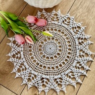 Serwetka szydełkowa na koszyk wielkanocny 38 cm