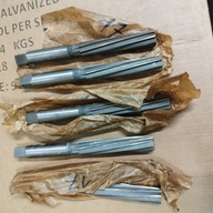 Rozwiertak ręczny skrętny NRTh fi 17mm HSS 8-ostrzy