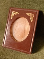 Śliczna stara skórzana ramka na fotografię