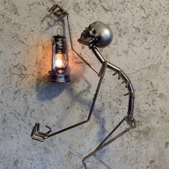 Szkielet z lampą, metal, 70cm, lampa podłogowa.