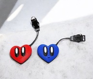 Zestaw 2 Breloków serce z oczkami do kluczy piórnika plecaka Multivers3D
