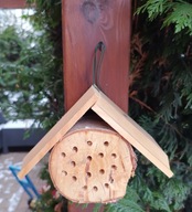 Domek dla owadów pszczół zapylaczy murarek