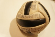 PIŁKA SIATKOWA SZKOLNA POLSPORT PRL KULTOWA POLSKA SKÓRZANA 20 cm 1984