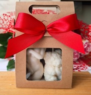 Świeczki sojowe na Walentynki zestaw ze świeczkami na Dzień Chłopaka Kobiet