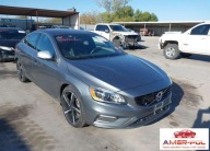 Volvo S60 2016r., T6 Drive-e R-design Platinum, 2L, od ubezpieczalni 2.0