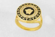 Sygnet damski z wzorem meduzy od Versace