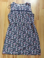 Śliczna sukienka montego r 44
