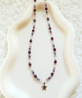 Naszyjnik z koralików szklanych z zawieszką Gwizada