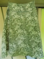 SPÓDNICA PRZEWIEWNA BAWEŁNIANA W ŁADNE WZORY OZDOBIONA CEKINKAMI R.L/XL