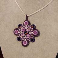 Śliczny wisior z ametystem i selenitem