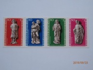 Węgry - Dzień znaczka - Mi. 3136-39 A pasek **