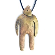 Miś - kultowy. Wisior z mosiądzu, ręcznie kuty.