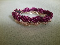 Makramowa bransoletka w kolorze złotym i bordowym