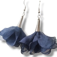 004SG Cudowne kolczyki kwiaty szyfonowe GRANATOWE srebrne KRÓTKIE klasyk