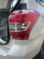 LAMPA PRAWY TYŁ EUROPA ORYGINAŁ 84201-SG001 SUBARU FORESTER IV SJ 15R
