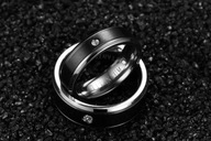 TYTANOWA OBRACZKA W KOLORZE BLACK GUN I SREBRNYM CYRKONIA R.13