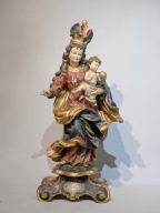 Madonna z Dzieciątkiem, XVIII wiek, 88 cm.