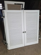 OKIENNICE Mahoniowe Drewniane Dwuskrzydłowe 127x137cm 17 kompletów