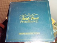 Gra TRIVIAL PURSUIT wersja angielska 6000 pytań i odpowiedzi + 2 dodatki