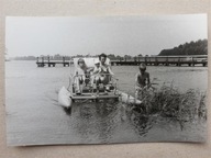 PRL dziecko rower wodny (1639a)