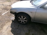 BLOTNIK LEWY PRZOD FORD MONDEO MK3 2001-2006rok SREBRNY KOD LAKIERU 72