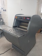 Krajalnica taśmowa do chleba HERKULES, 11 mm . 9200 zł.Piekarnia