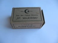 TOW. AKC. ST. MAJEWSKI PRUSZKÓW przedw.NIEUŻYWANA KREDA DO TABLIC W PUDEŁKU