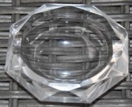 POPIELNICZKA Z GRUBEGO SZKŁA