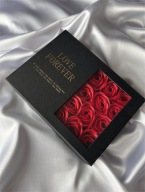 FLOWER BOX ZESTAW PUDEŁKO PREZENTOWE + NASZYJNIK RÓŻE MYDLANE