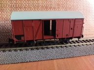 Fleischmann 5331 wagon zakryty, bez napisów, malowany w barwy PKP ep.III/IV