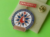Oryg Odznaka - ZASŁUŻONY - KLUB HDK PCK DAR KRWI DAREM SERCA -WROCŁAW