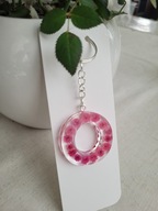 Breloczek litera kwiaty, mech, bursztyn w żywicy, prezent Walentynki