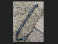 68910-48100 LEXUS RX IV RX300 RX450H 16-22 SIŁOWNIK KLAPY BAGAZNIKA PRAWY